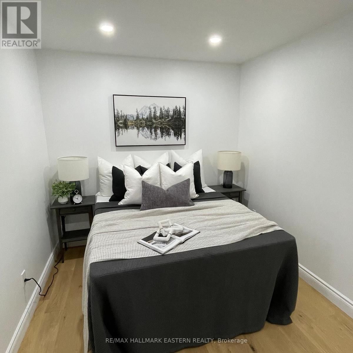 248 CROSBY DRIVE Image 21
