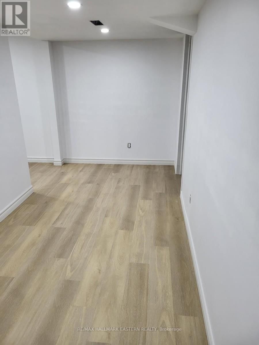 248 CROSBY DRIVE Image 29