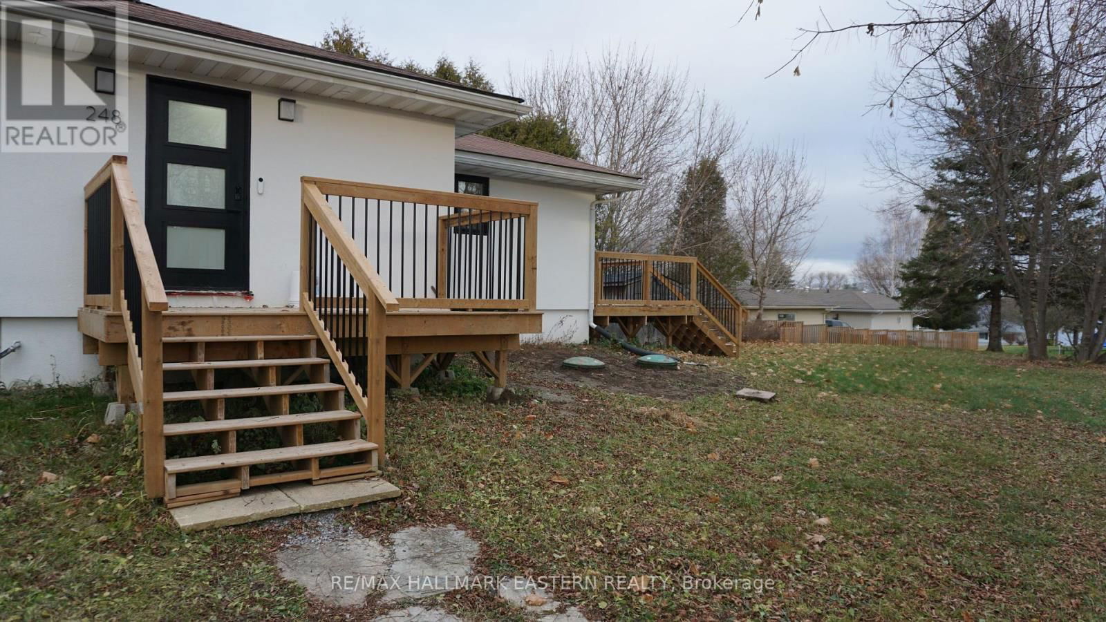 248 CROSBY DRIVE Image 33