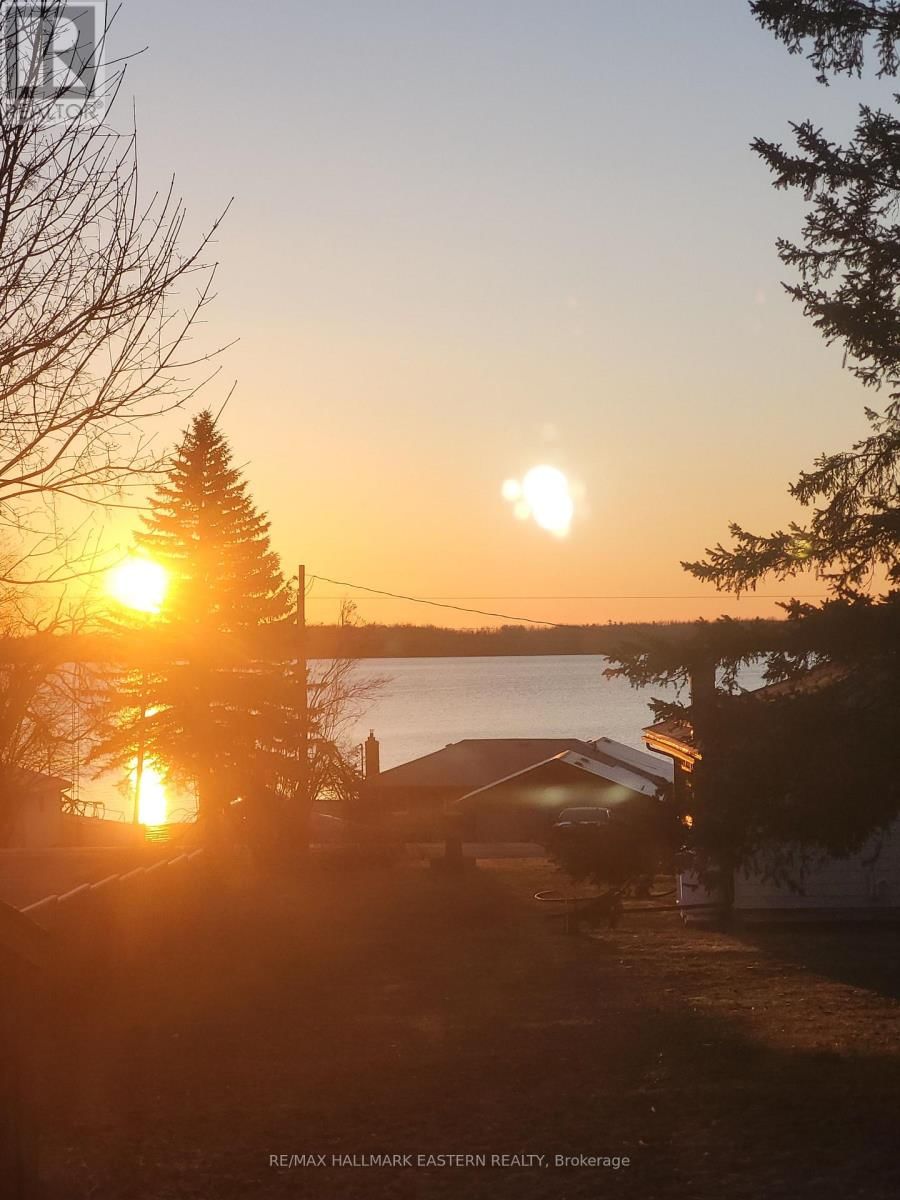 248 CROSBY DRIVE Image 36