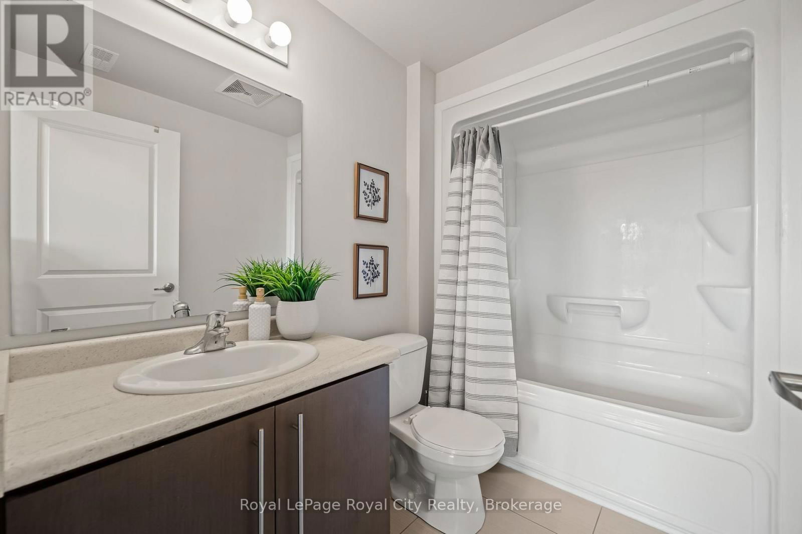 219 - 1077 GORDON STREET Image 21