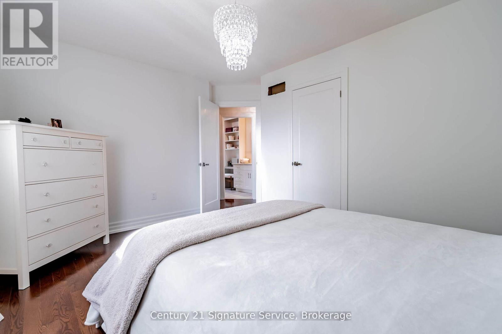 5132 MEADOWOOD LANE Image 11
