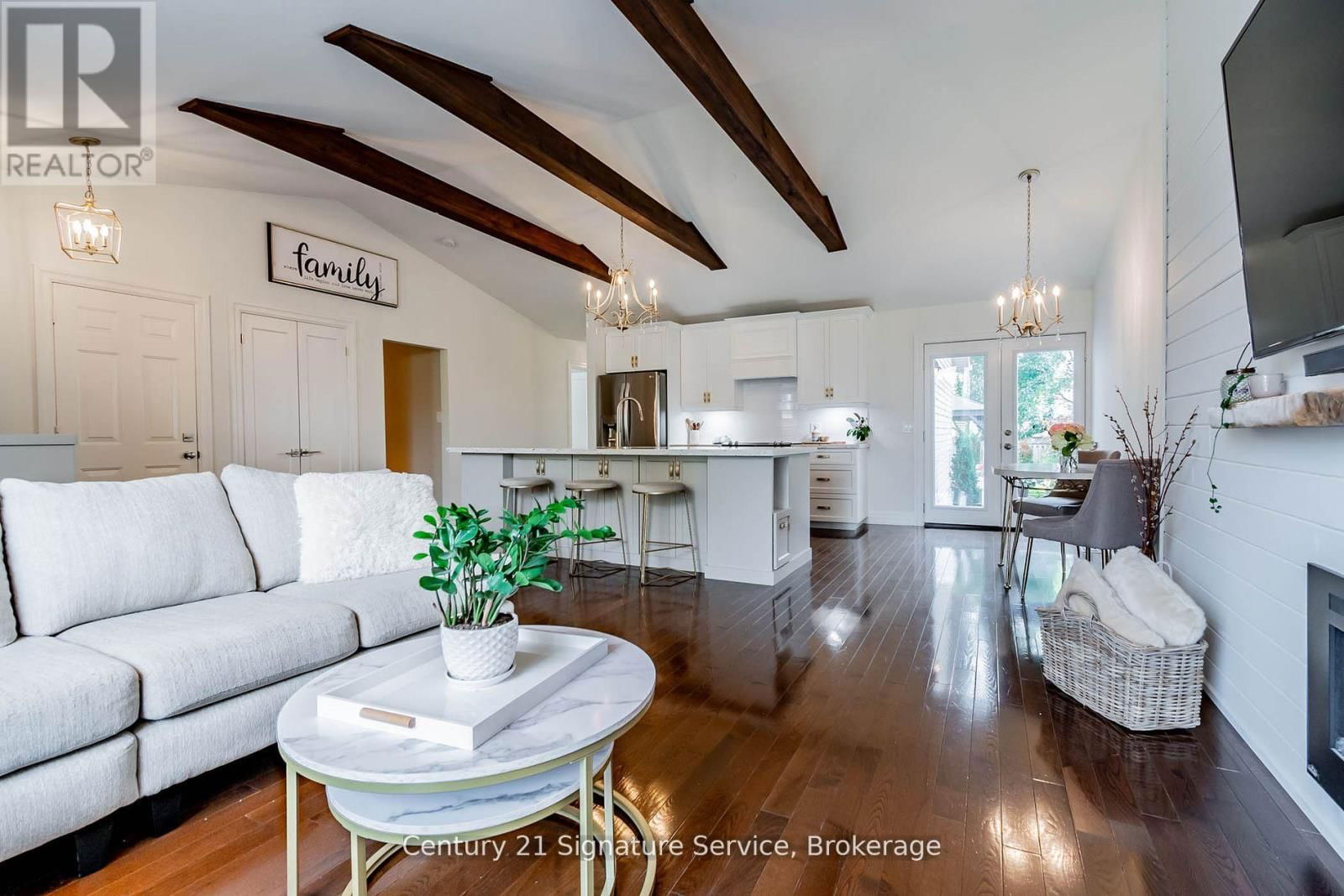 5132 MEADOWOOD LANE Image 2