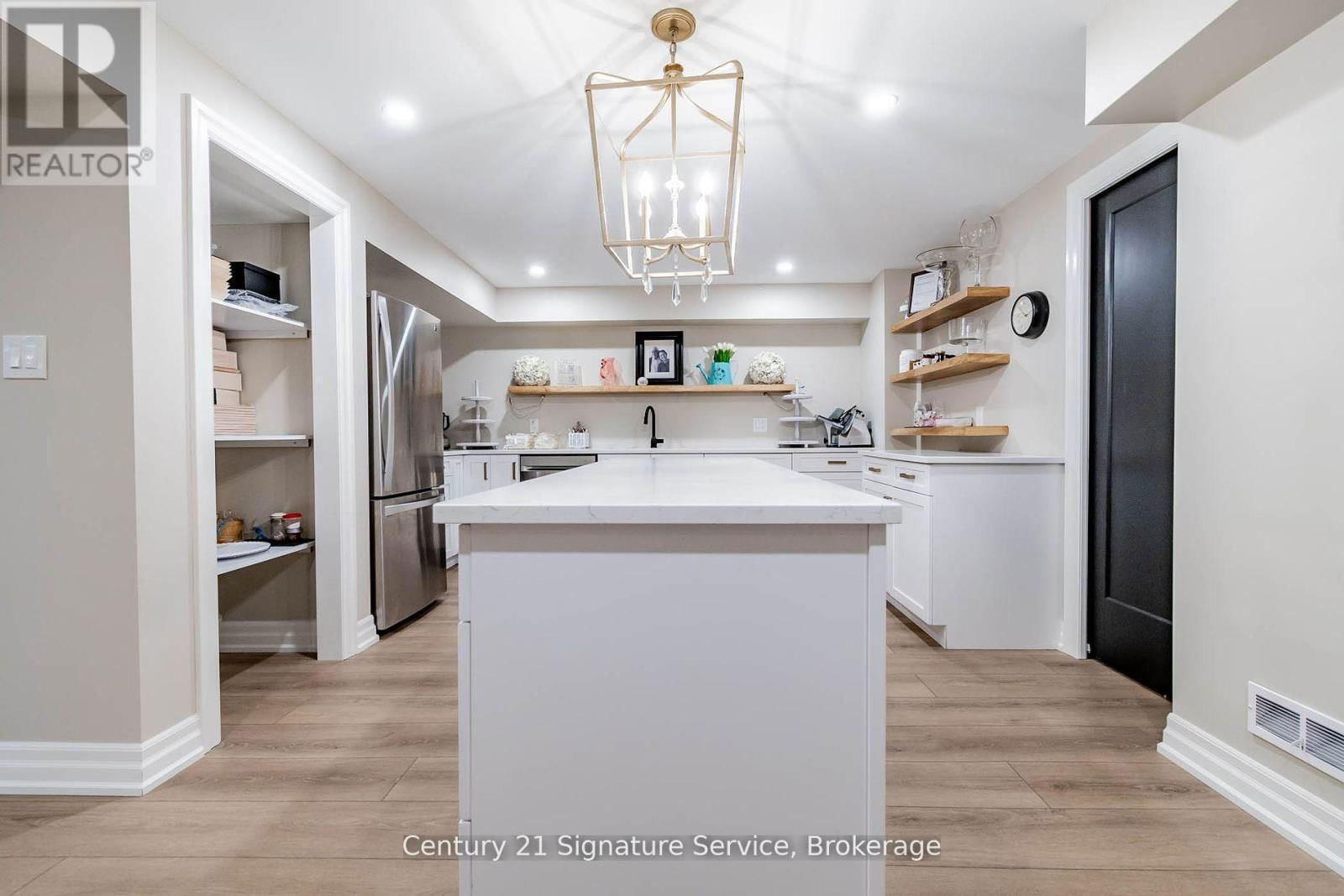 5132 MEADOWOOD LANE Image 23