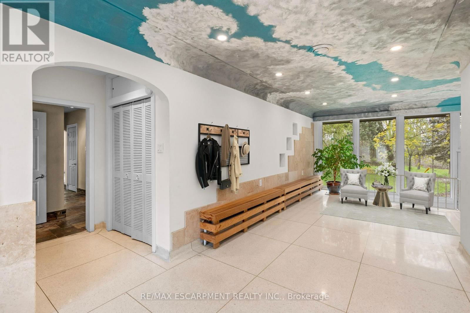 8 NORTHCLIFFE AVENUE Image 3