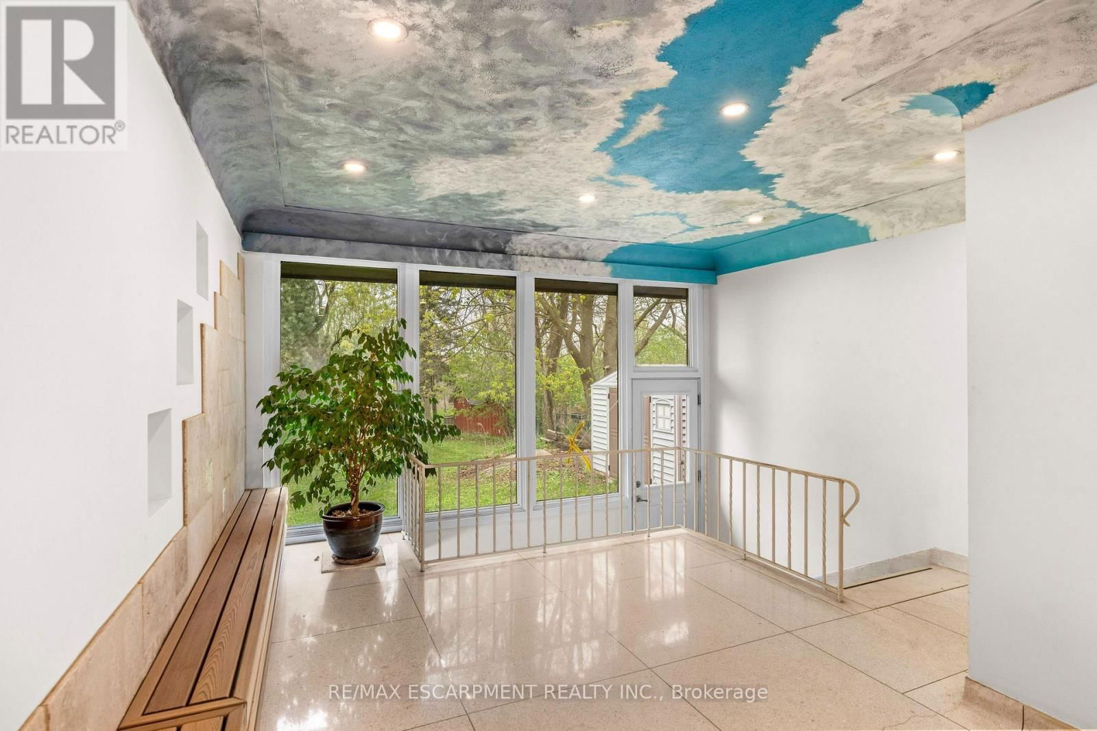 8 NORTHCLIFFE AVENUE Image 5