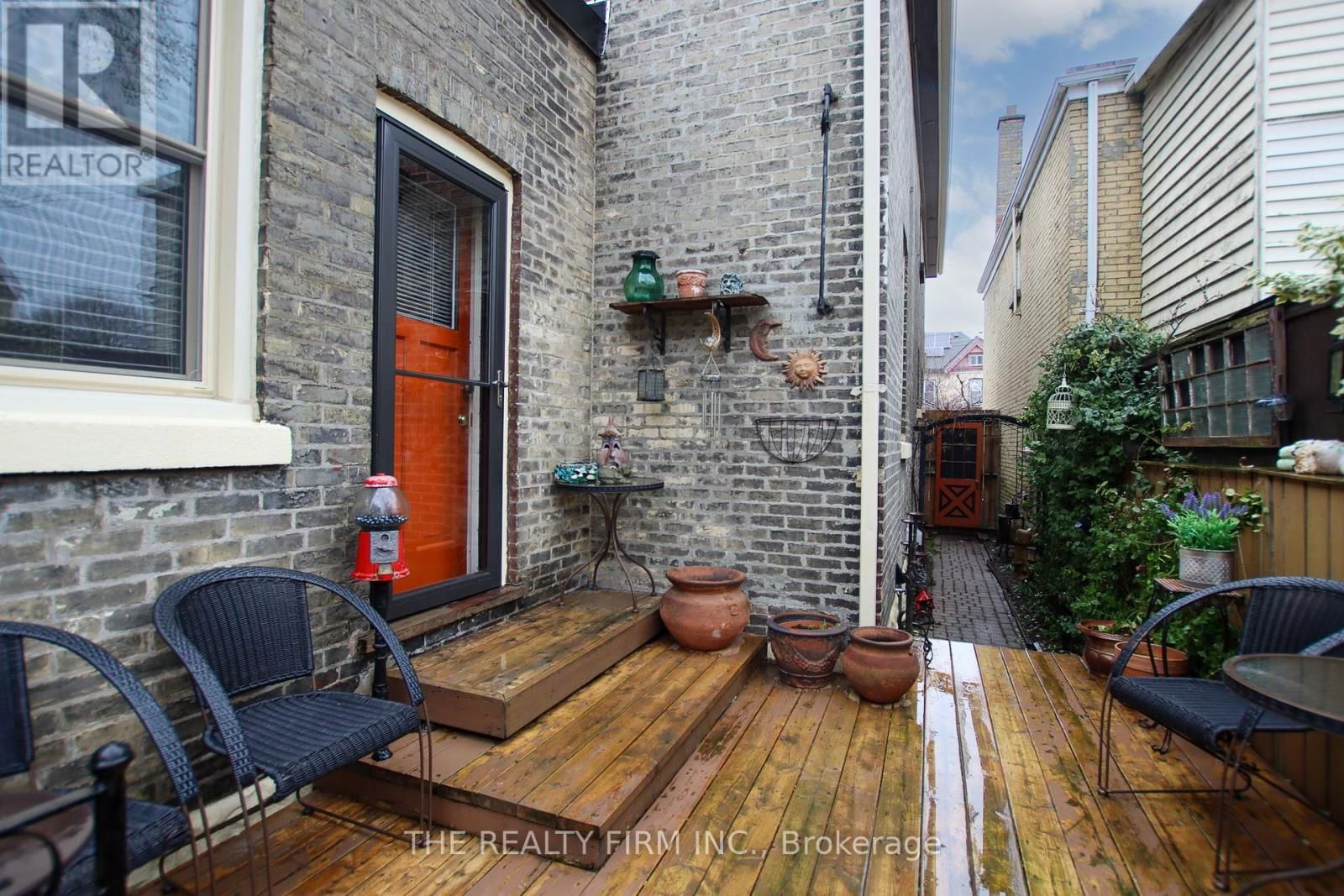 513 QUEBEC STREET Image 35