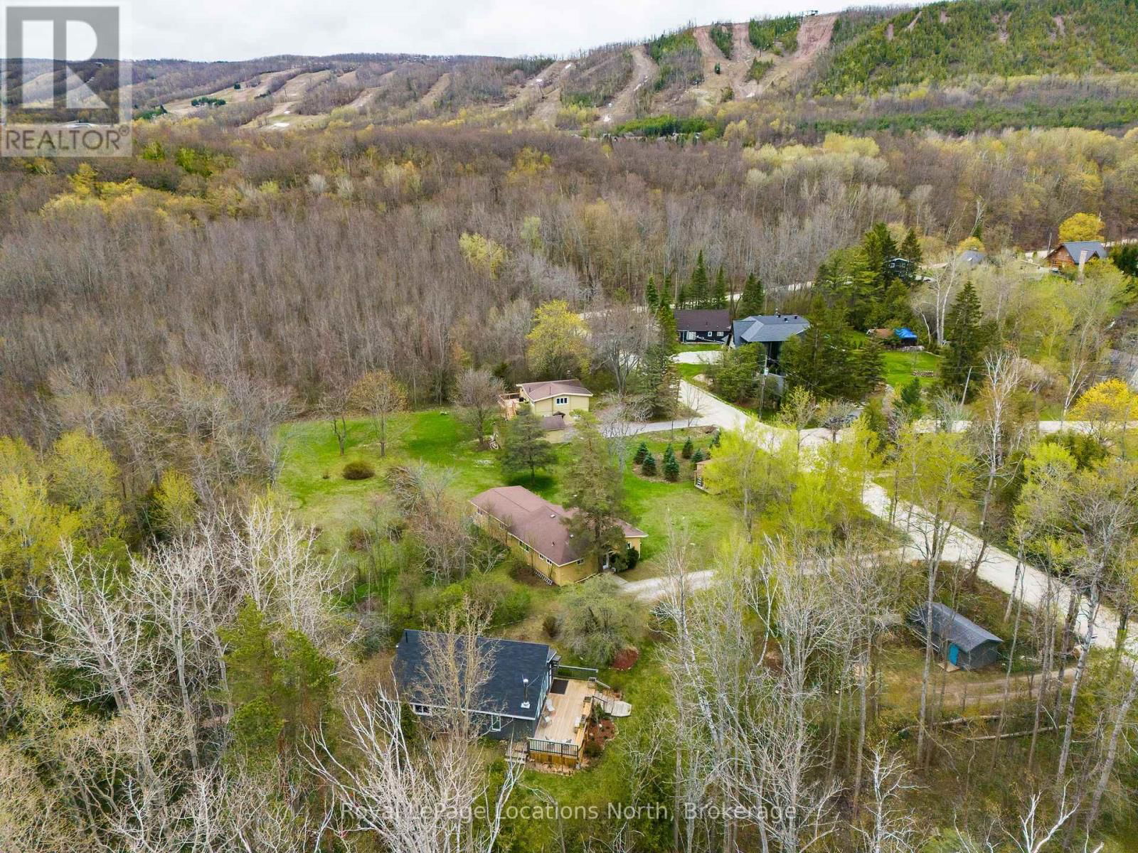 121 HIDDEN LAKE ROAD Image 11
