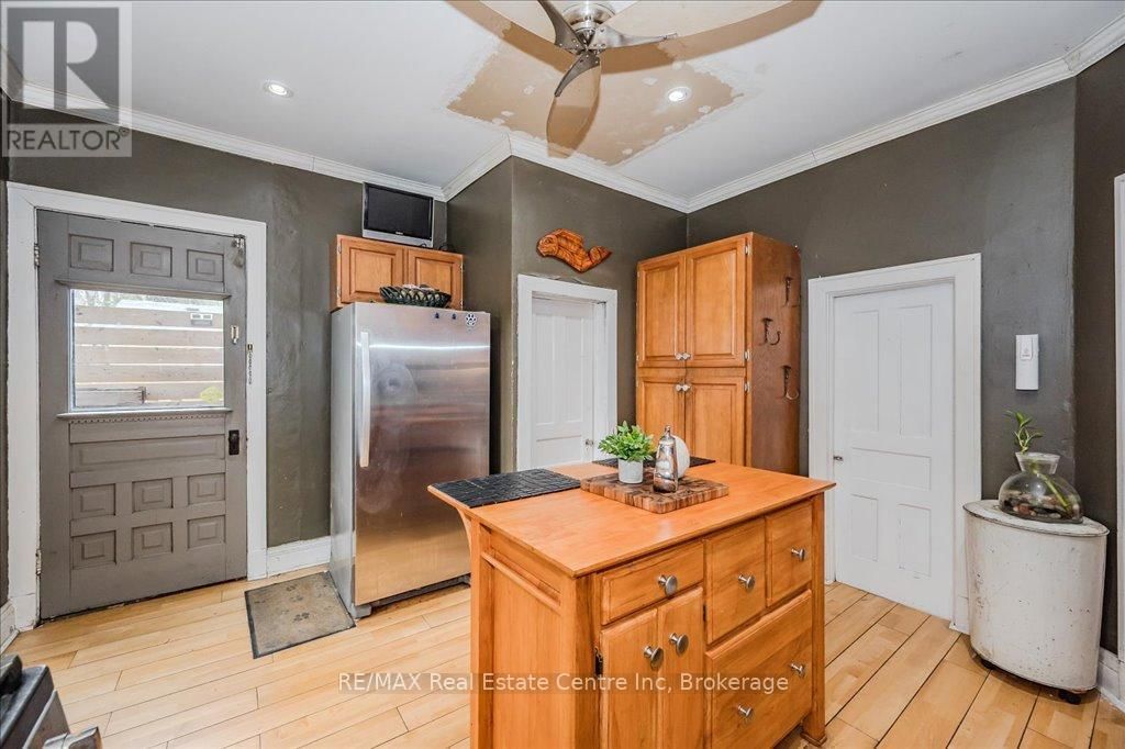 265 LONDON ROAD WEST Image 11