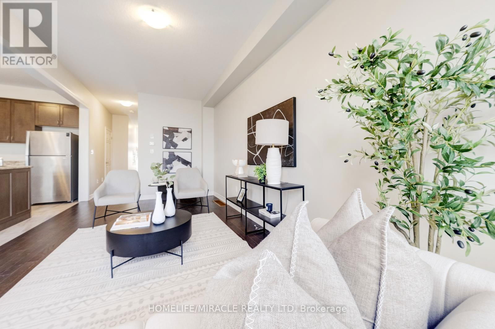 54 - 166 DEERPATH DRIVE Image 18