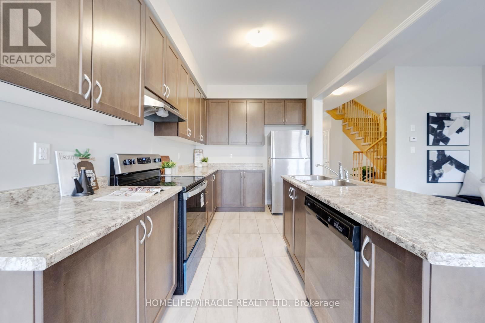 54 - 166 DEERPATH DRIVE Image 23