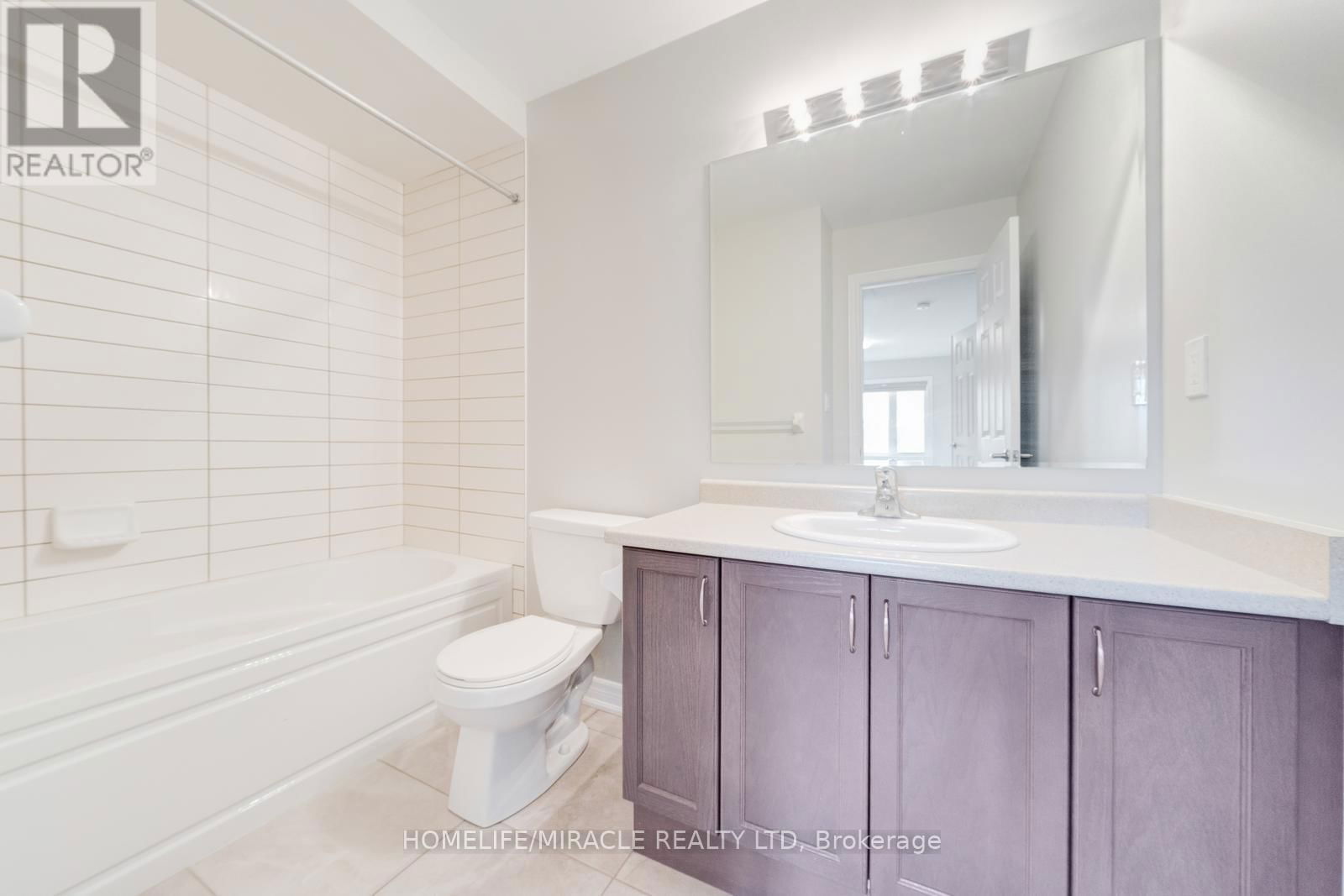 54 - 166 DEERPATH DRIVE Image 39