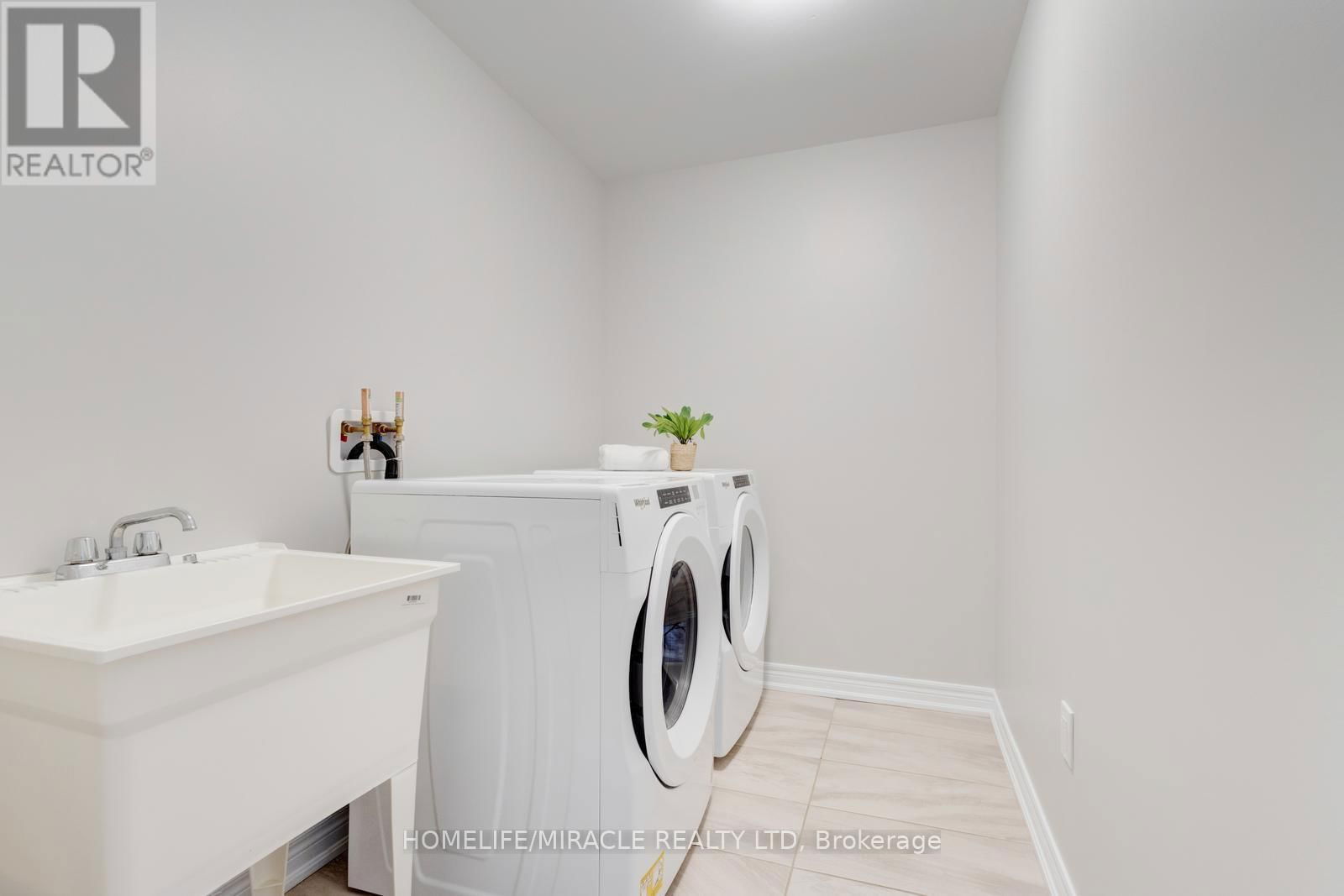 54 - 166 DEERPATH DRIVE Image 9
