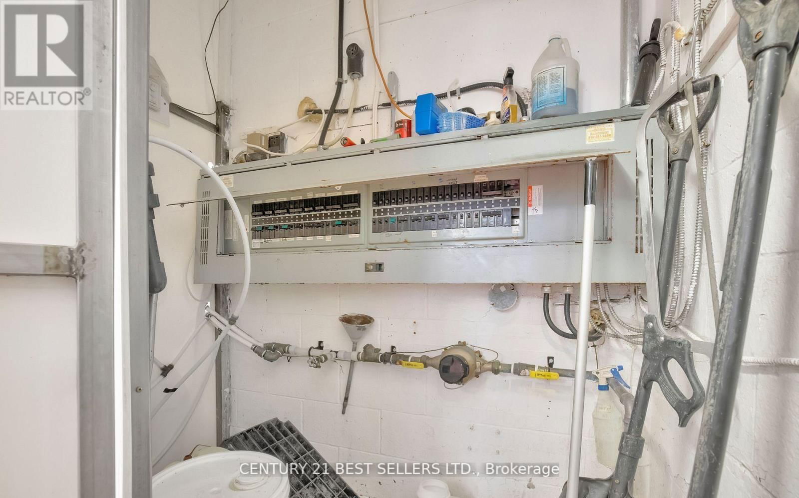 4049 BONNEAU LINE Image 17