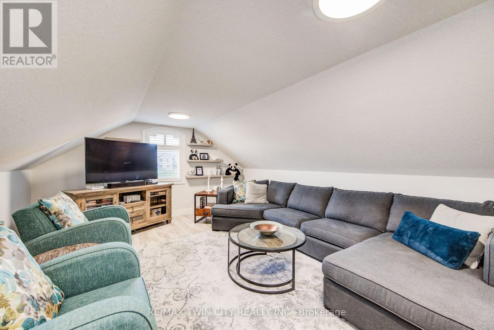 920 ORR COURT Image 44