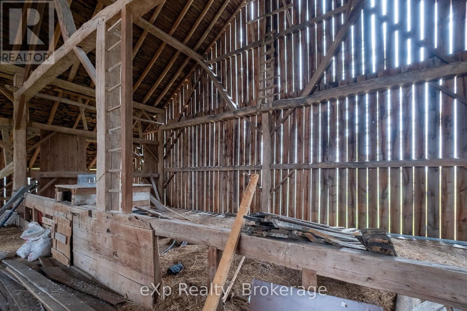 394213 CONCESSION 2 Image 45