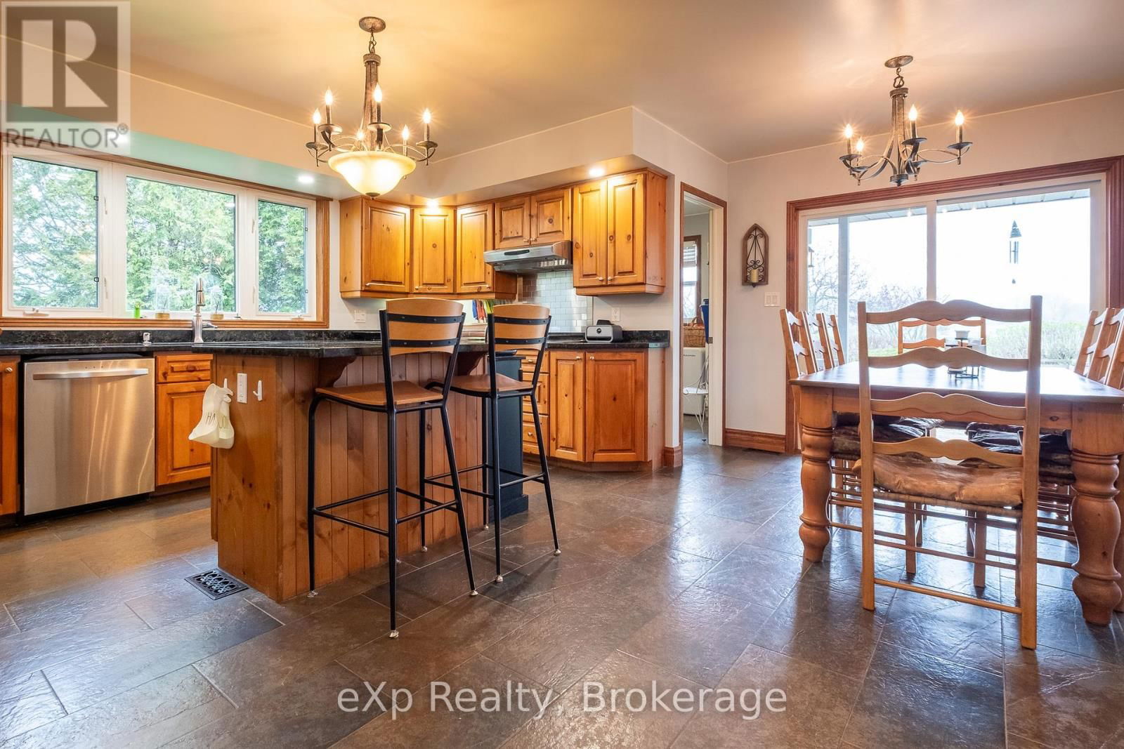 394213 CONCESSION 2 Image 7