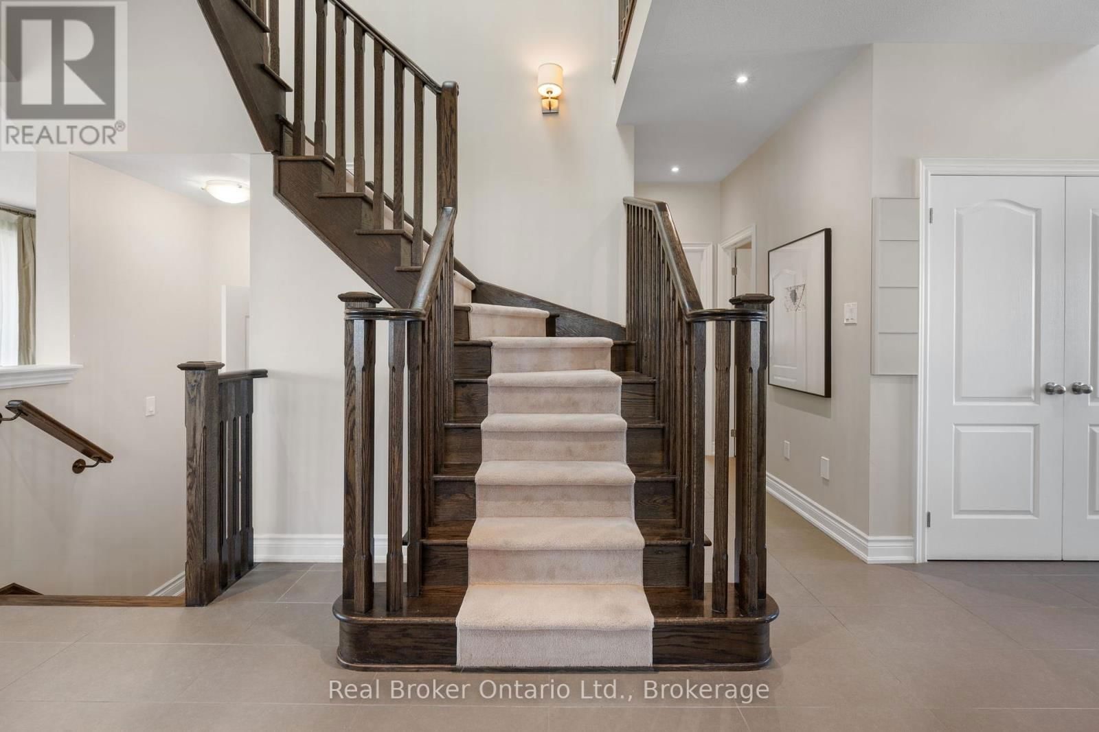 18 VENTURE WAY Image 11