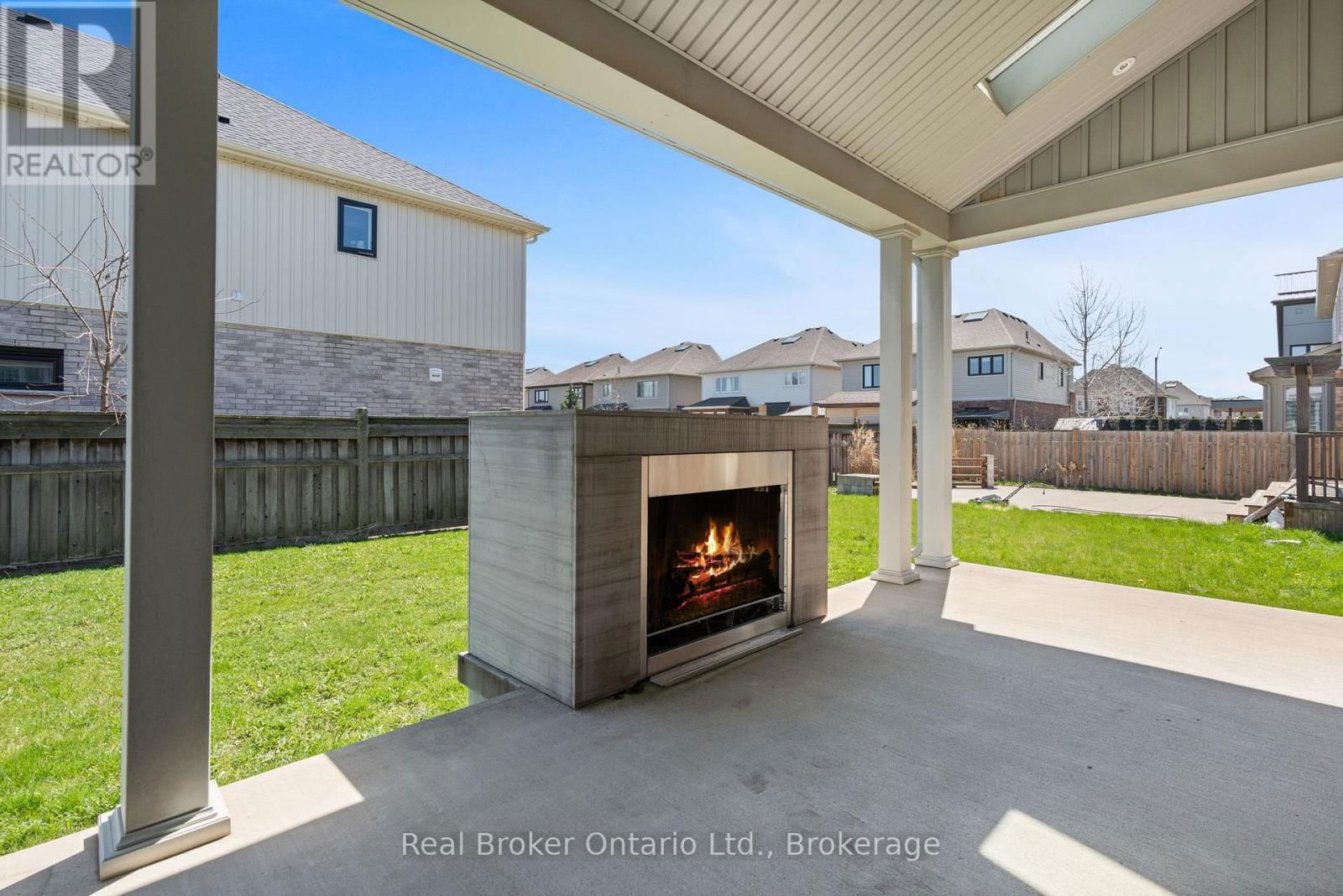 18 VENTURE WAY Image 17