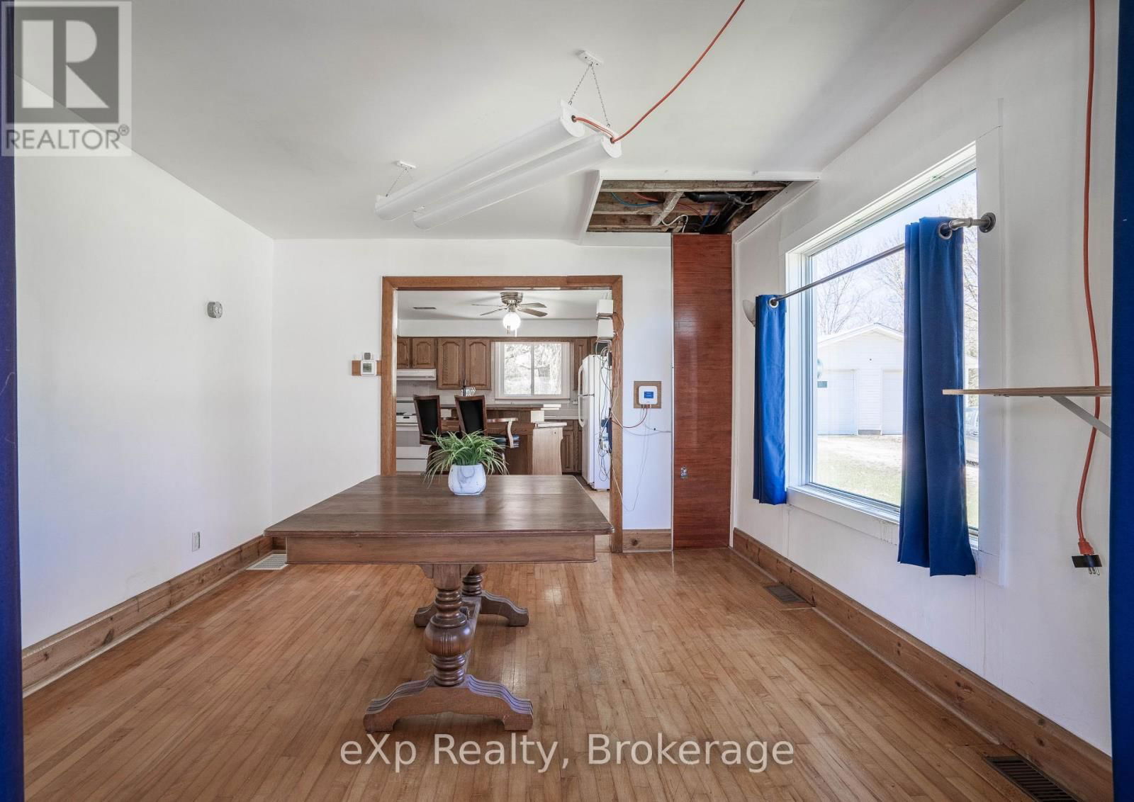 4 ALEXANDER STREET Image 13