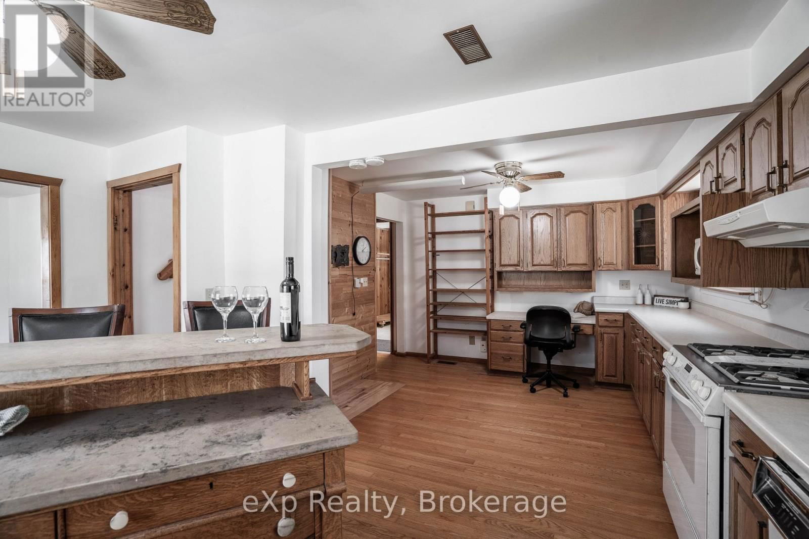 4 ALEXANDER STREET Image 8