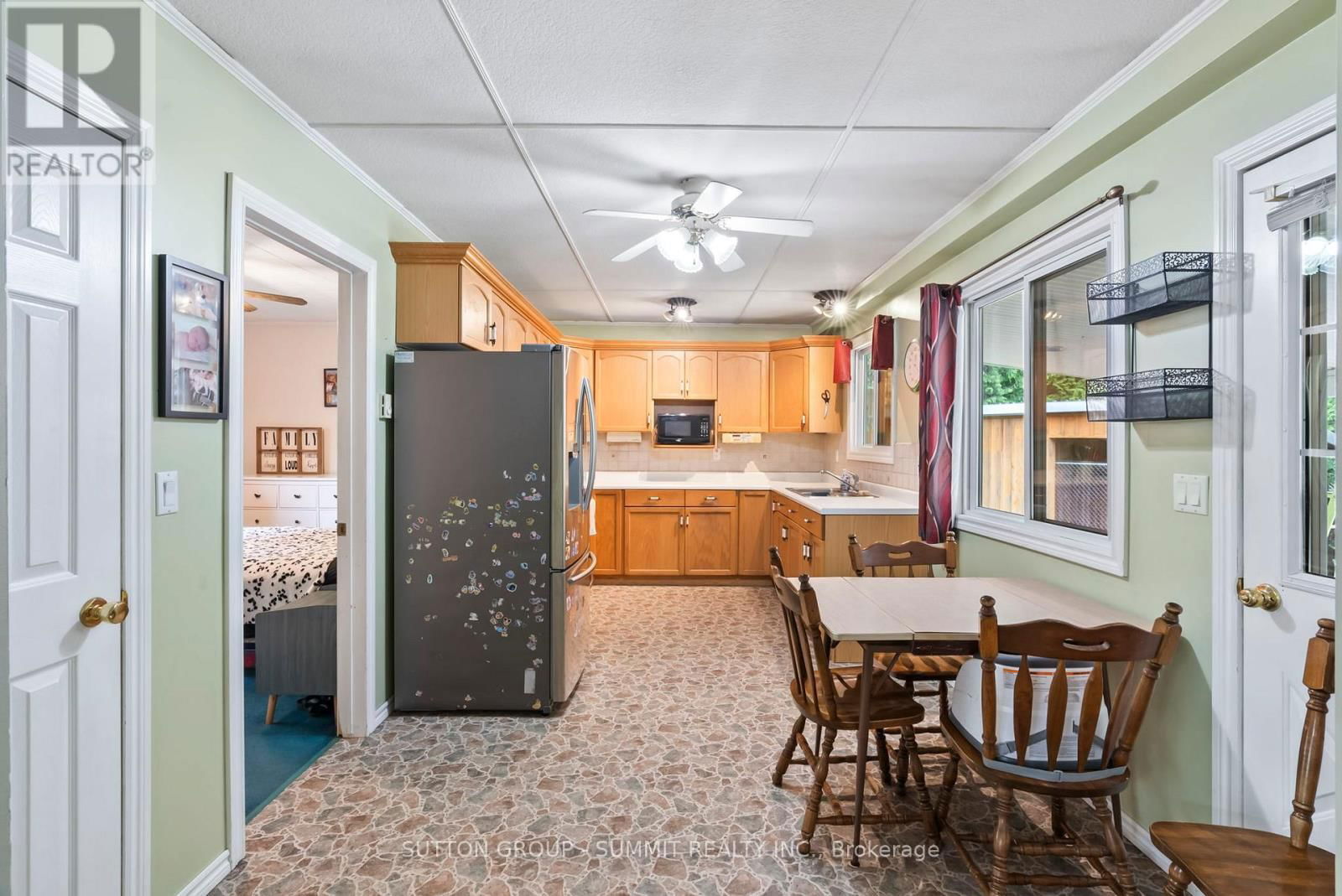 134 PAISLEY DRIVE Image 11