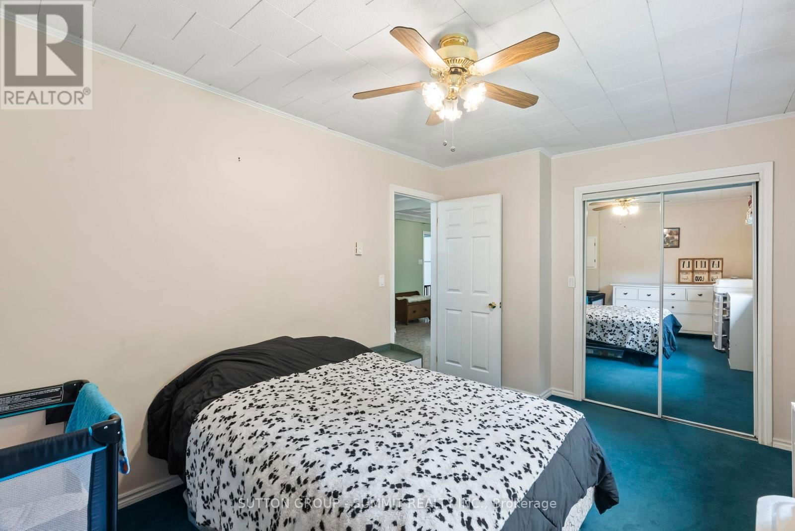 134 PAISLEY DRIVE Image 15