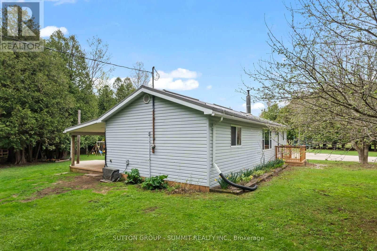 134 PAISLEY DRIVE Image 35