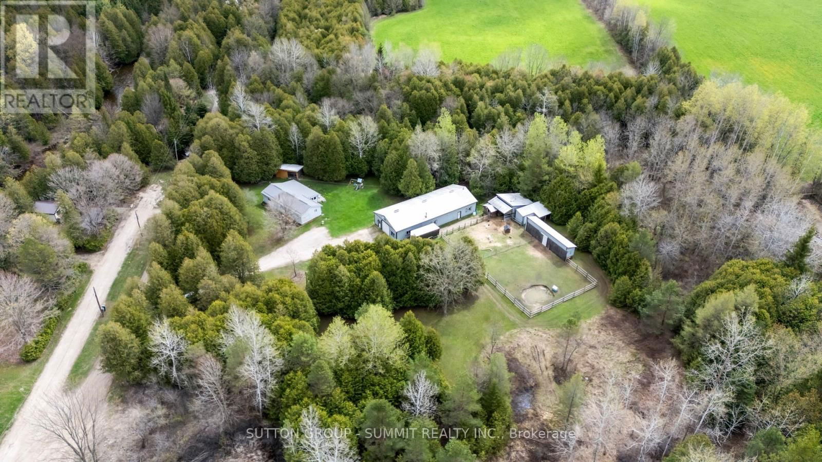 134 PAISLEY DRIVE Image 38