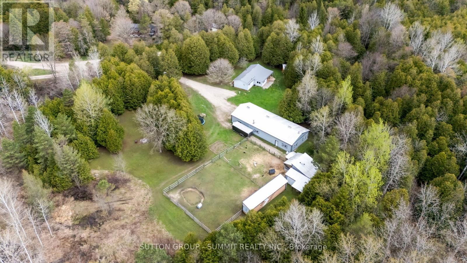 134 PAISLEY DRIVE Image 39
