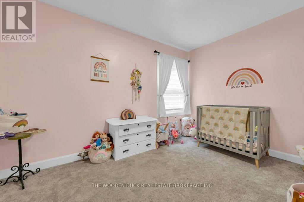 285 KENT STREET Image 13