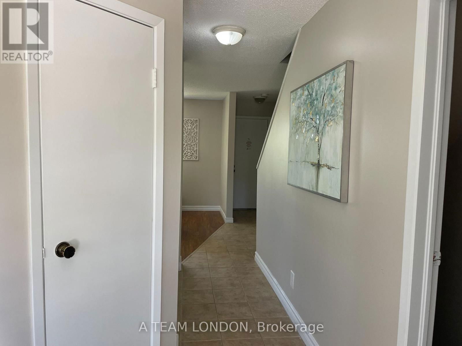36 - 355 SANDRINGHAM CRESCENT Image 2