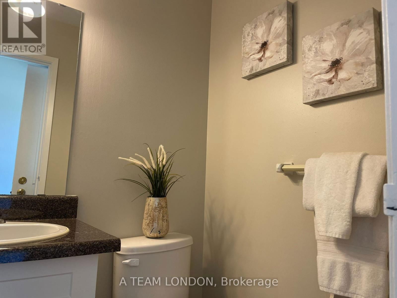 36 - 355 SANDRINGHAM CRESCENT Image 4