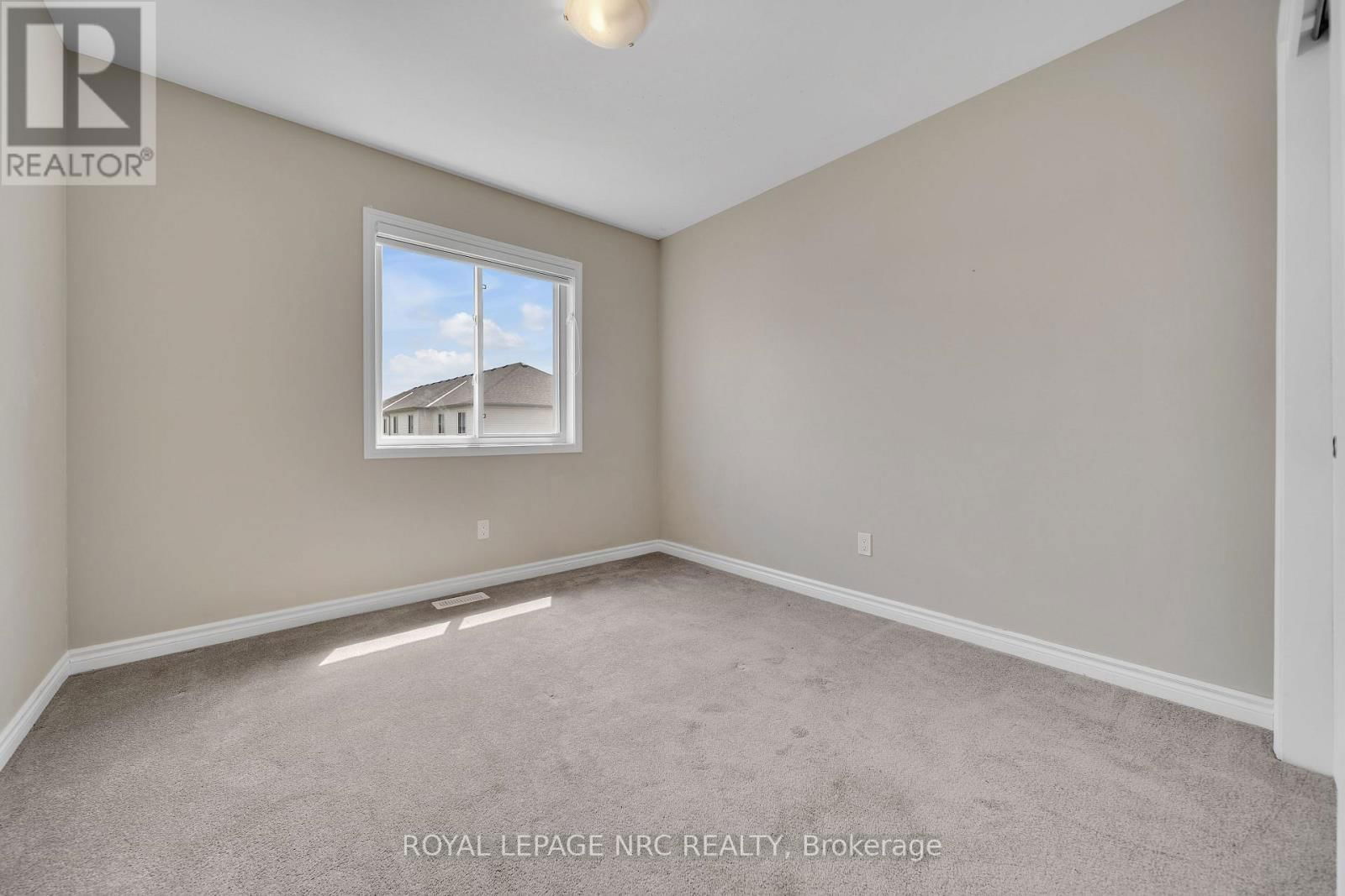 178 BROADWAY LANE Image 24