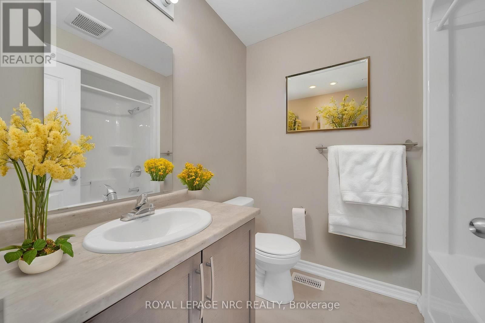 178 BROADWAY LANE Image 25