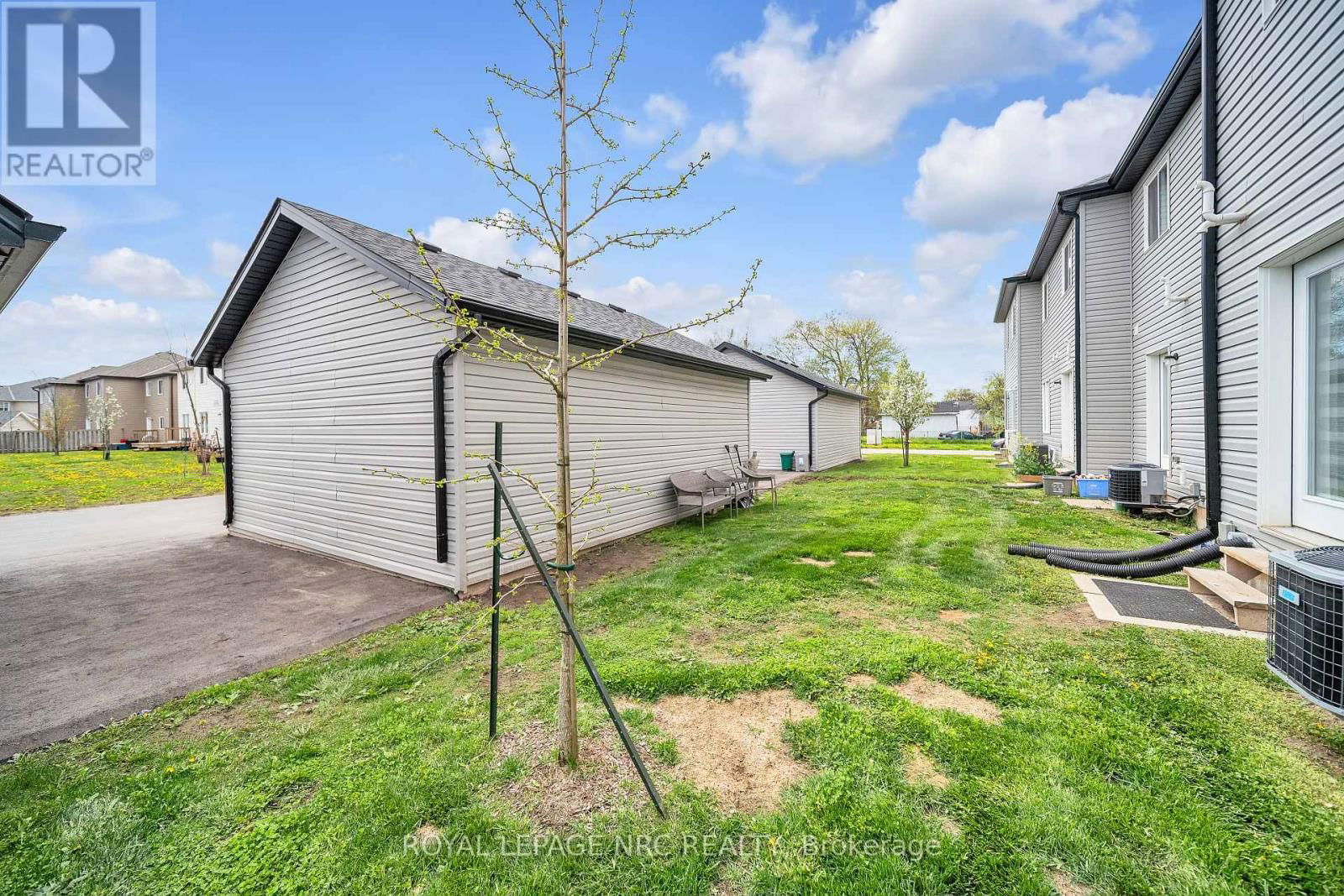 178 BROADWAY LANE Image 32