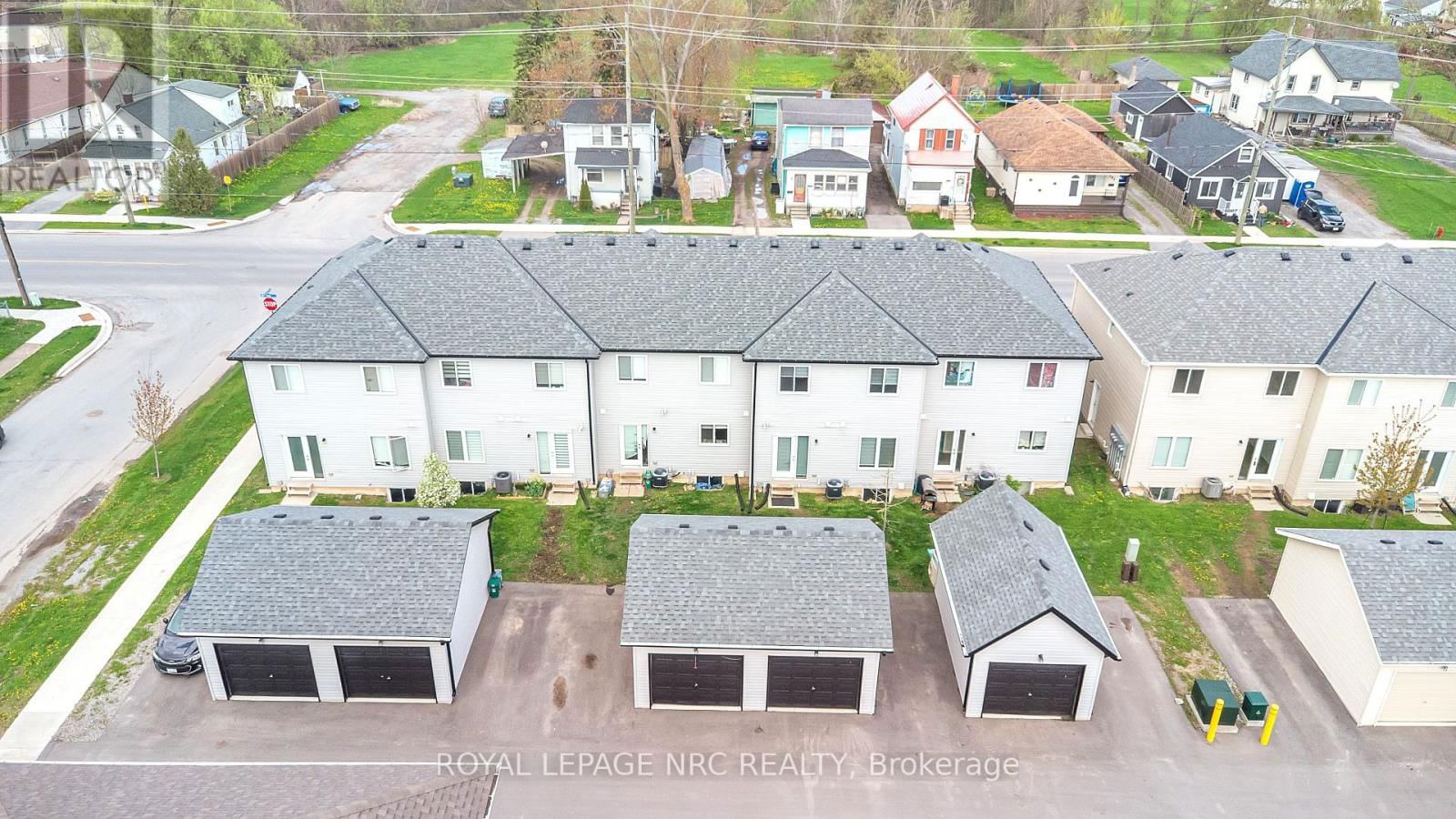 178 BROADWAY LANE Image 35