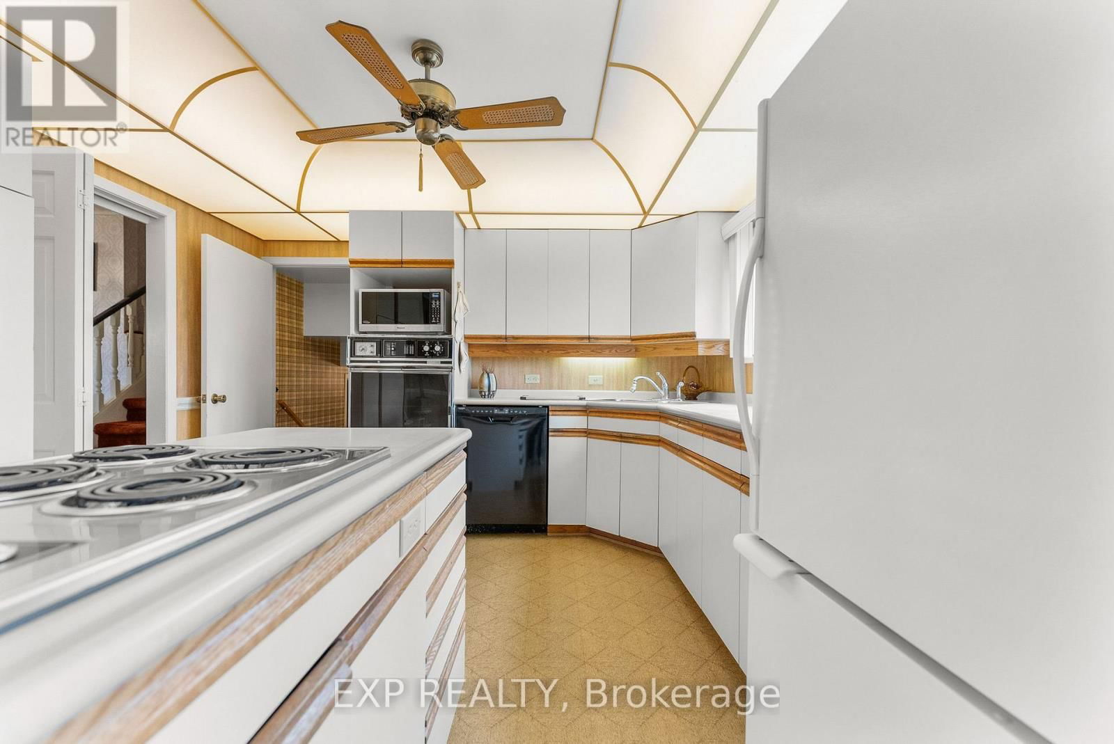 301 OPEONGO ROAD Image 18