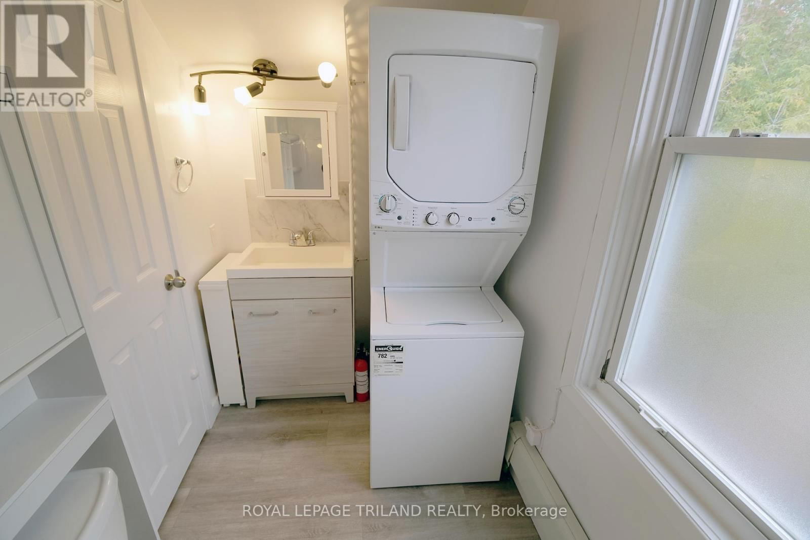 784 LITTLE GREY STREET Image 15