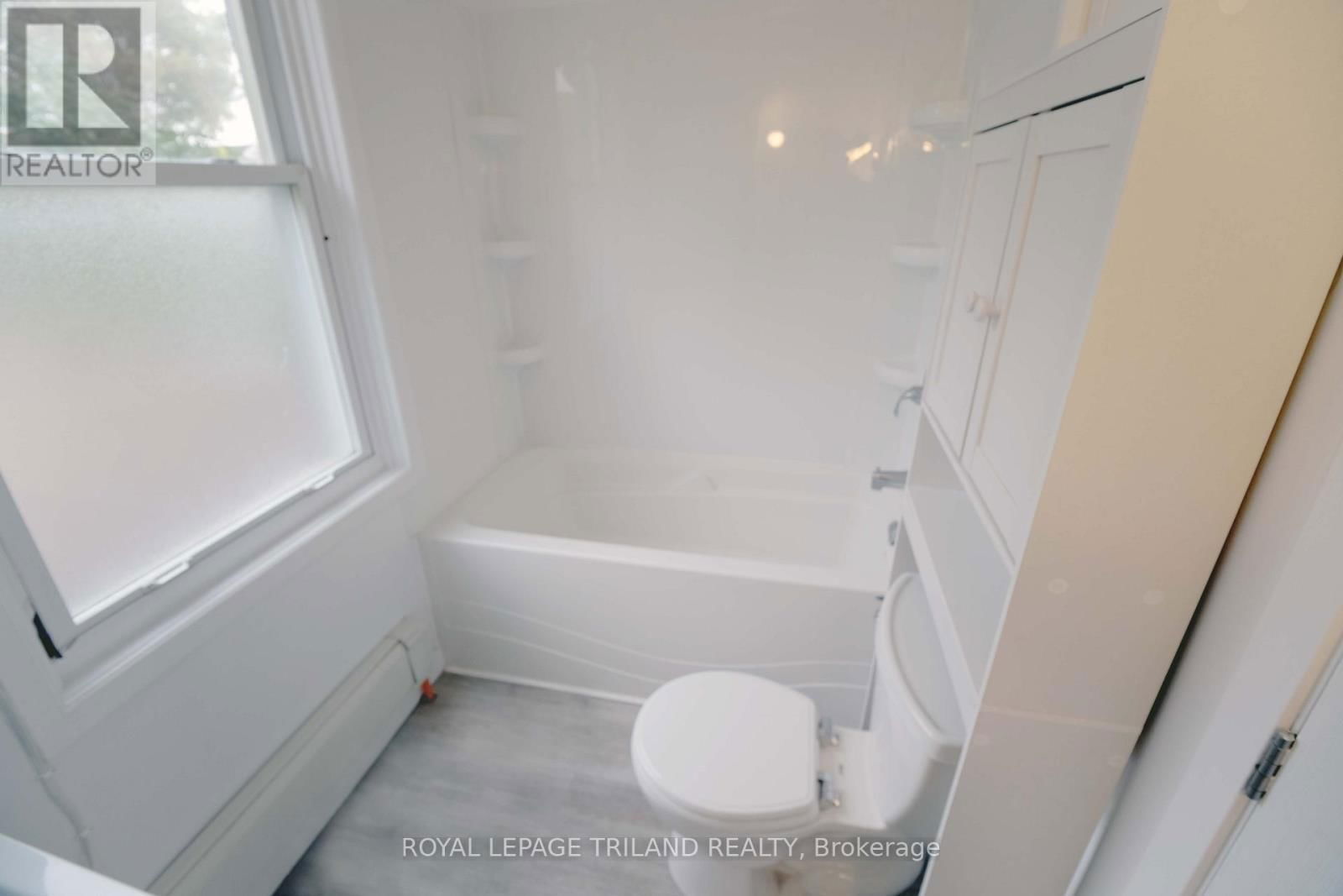 784 LITTLE GREY STREET Image 16