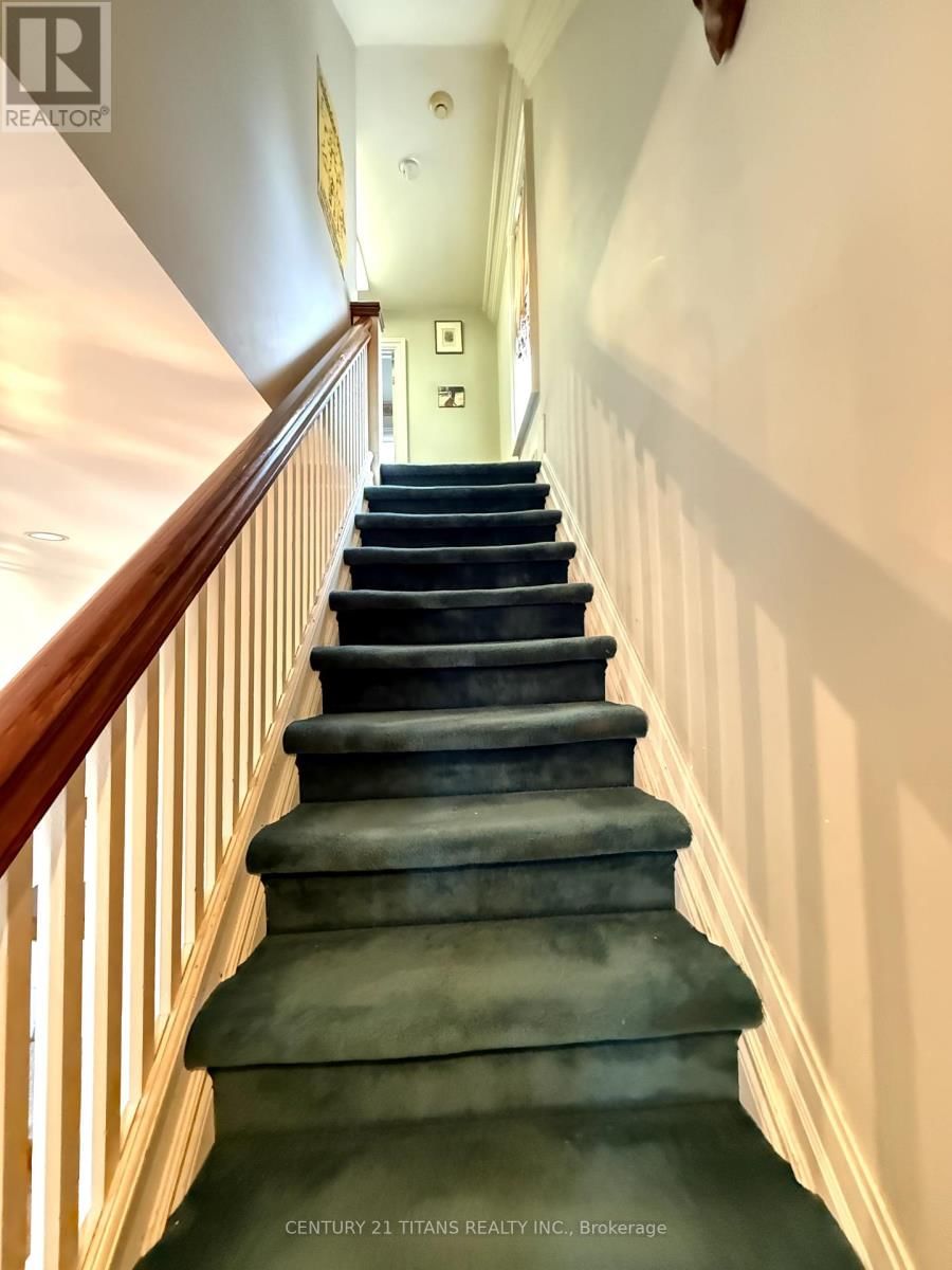 257 ST CLAIR STREET Image 13
