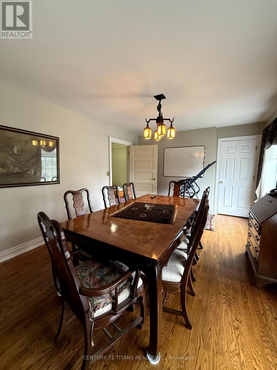 257 ST CLAIR STREET Image 8