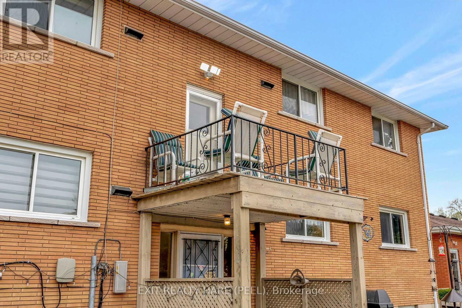 52 HAMPTON STREET Image 21