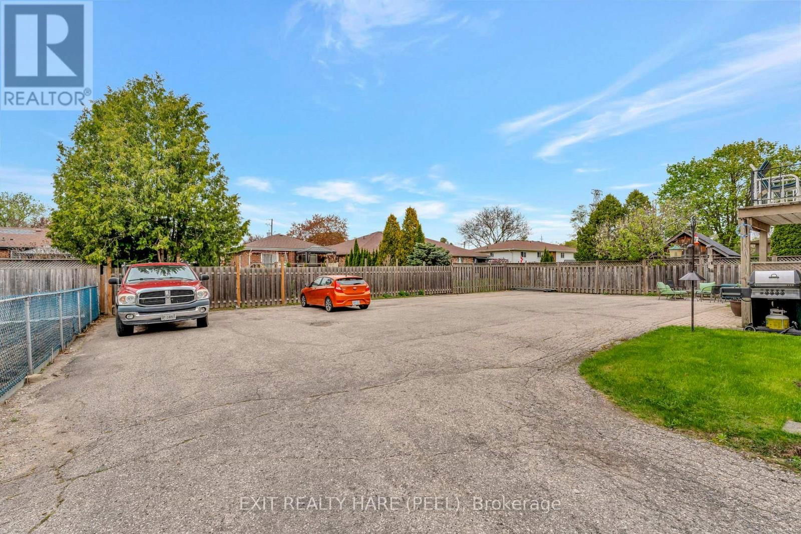 52 HAMPTON STREET Image 24