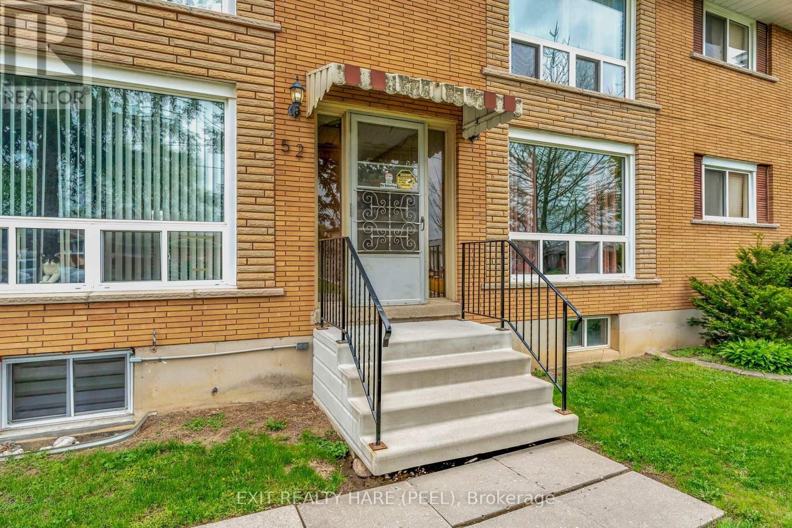 52 HAMPTON STREET Image 4