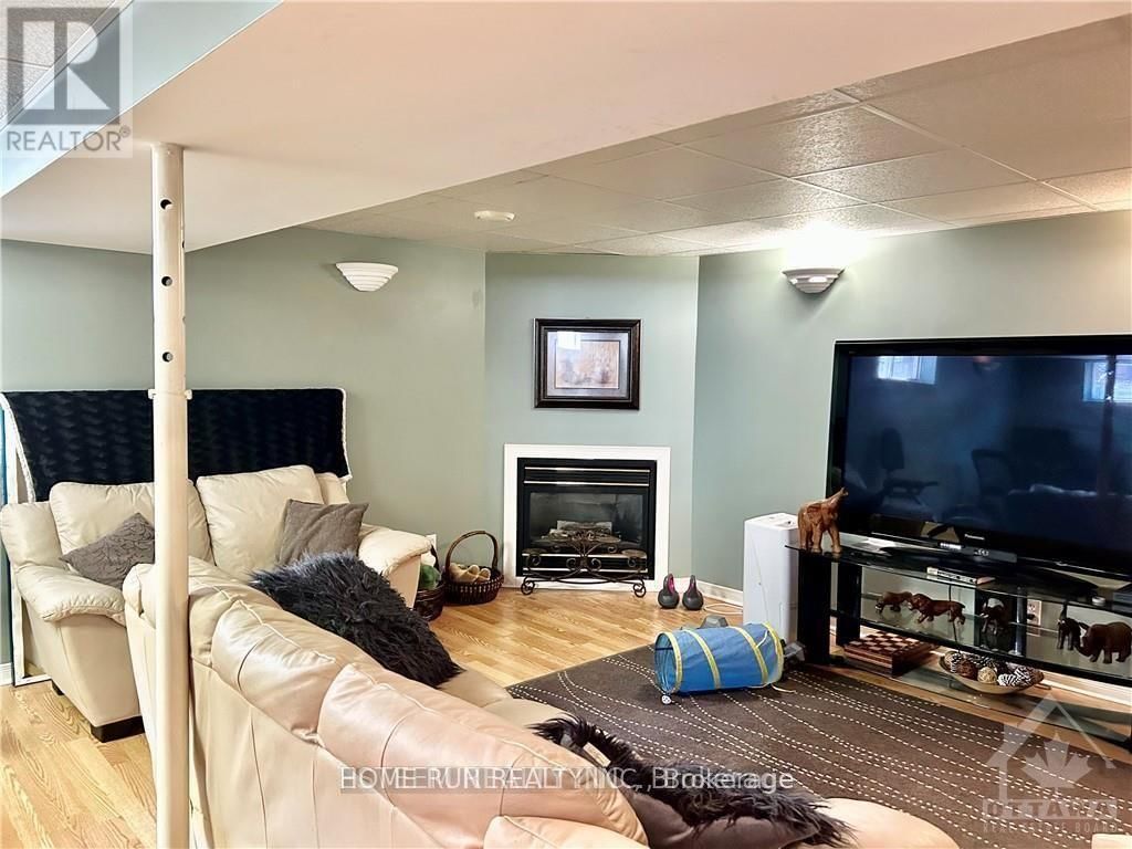 34 STINSON AVENUE Image 14