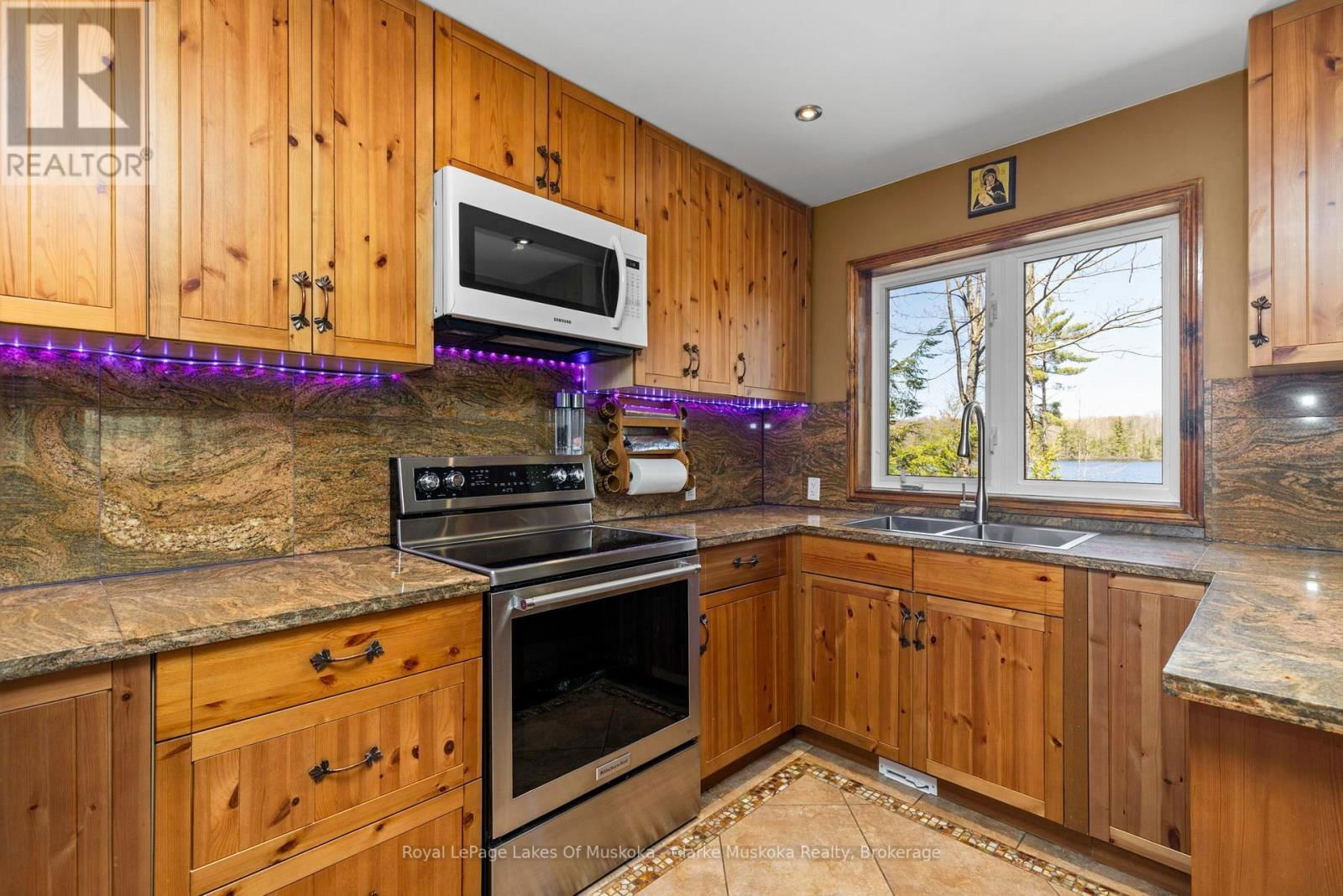 1 - 1041 SUMMIT ROAD Image 31