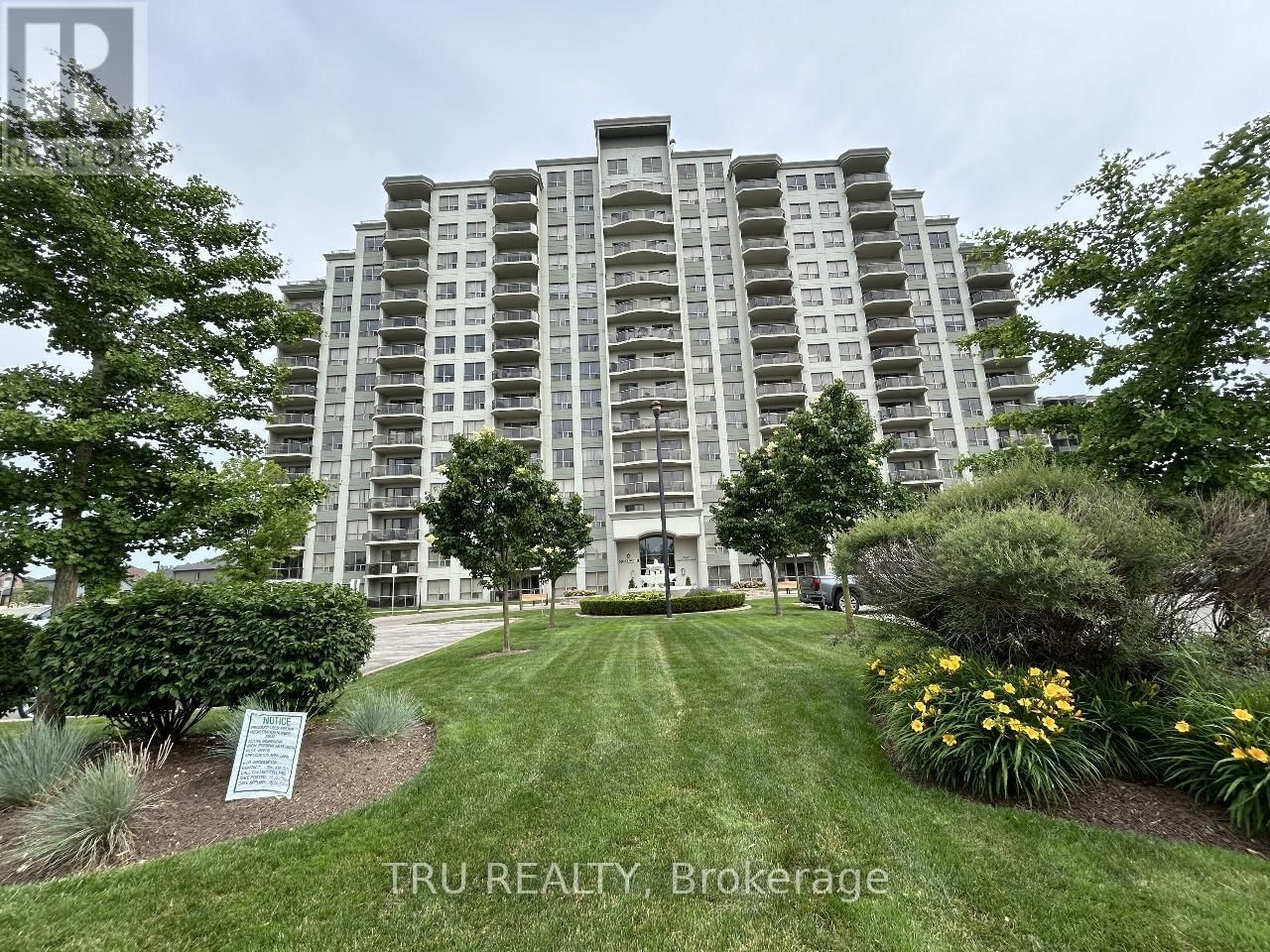 201 - 1030 CORONATION DRIVE Image 1