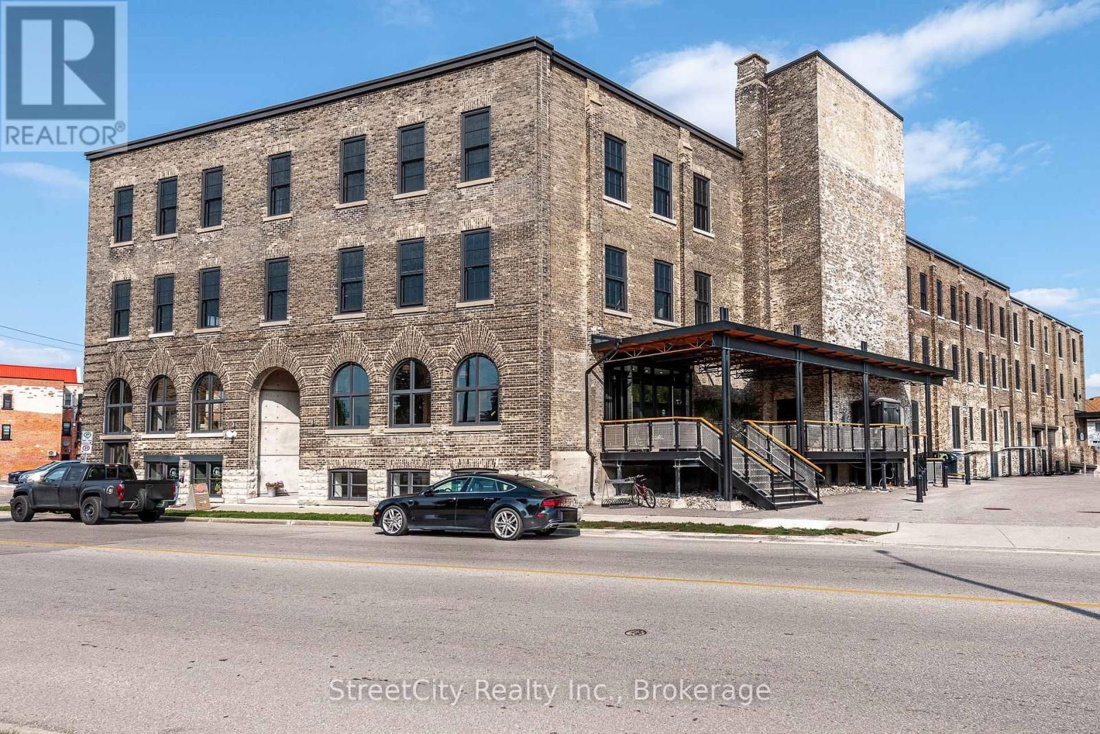 104 - 245 DOWNIE STREET Image 2