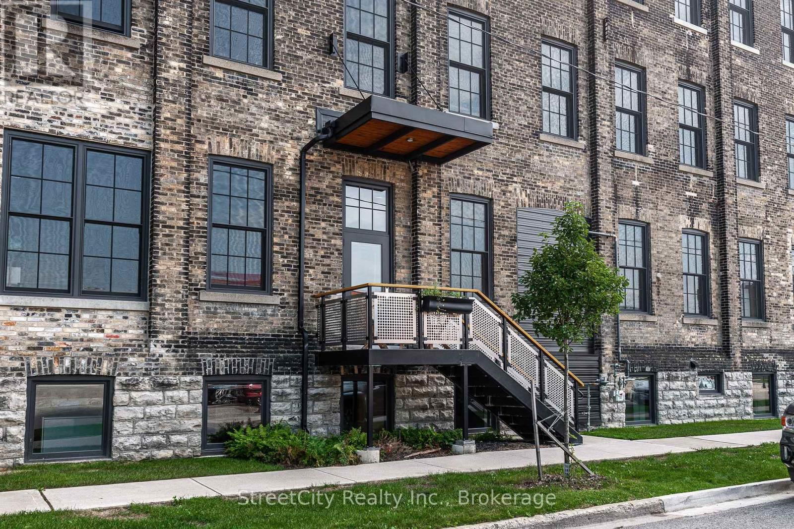 104 - 245 DOWNIE STREET Image 6